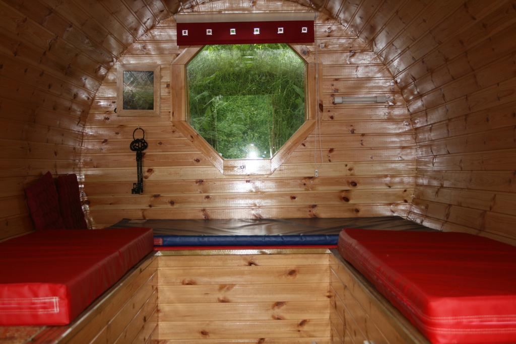 Bcc Lochness Hostel Pods Bearnock Номер фото