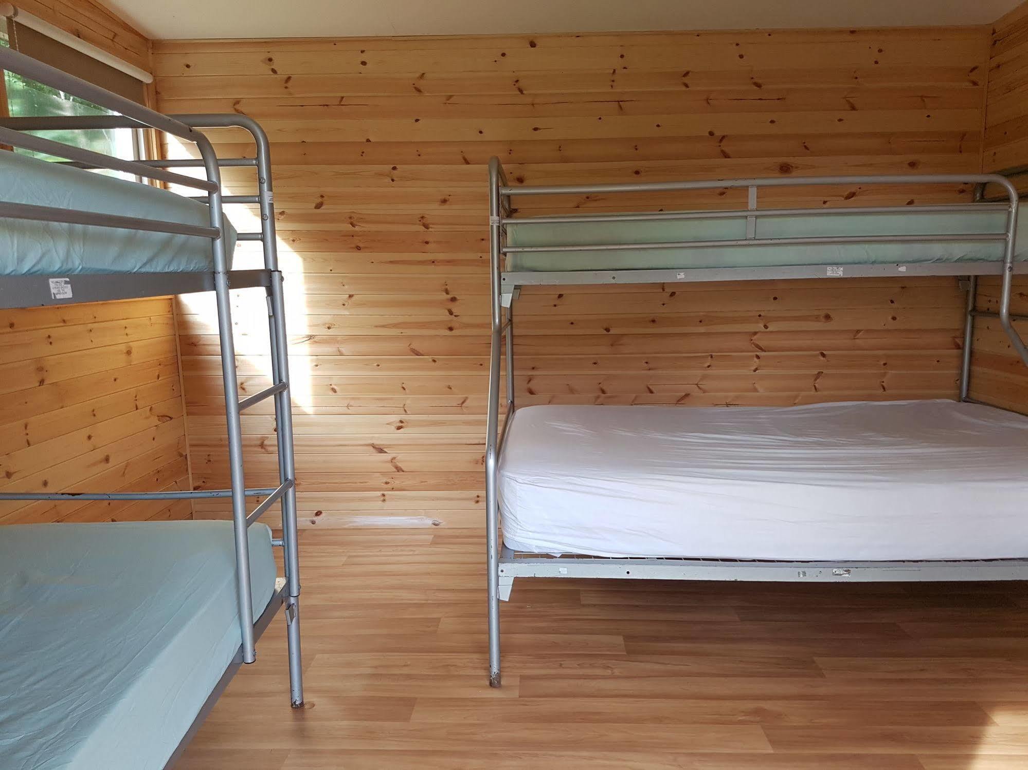 Bcc Lochness Hostel Pods Bearnock Экстерьер фото